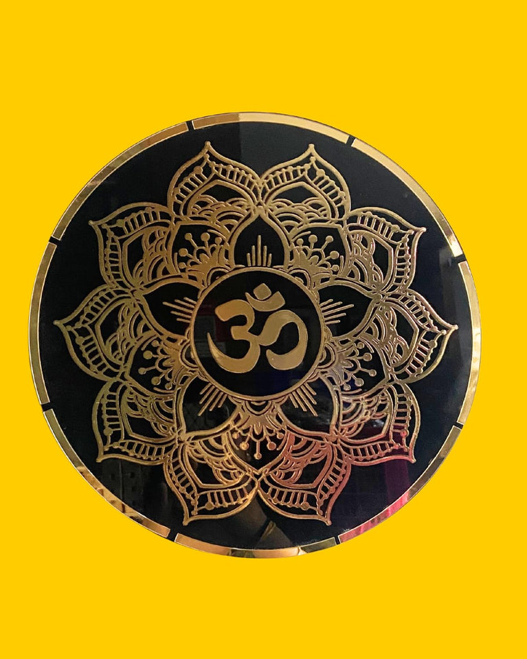 SNOOGG Contemporary Om Artwork - Perfect for adding a spiritual touch to your bedroom, living room, dining room, or kitchen. Ideal for yoga and meditation spaces (OM-301)