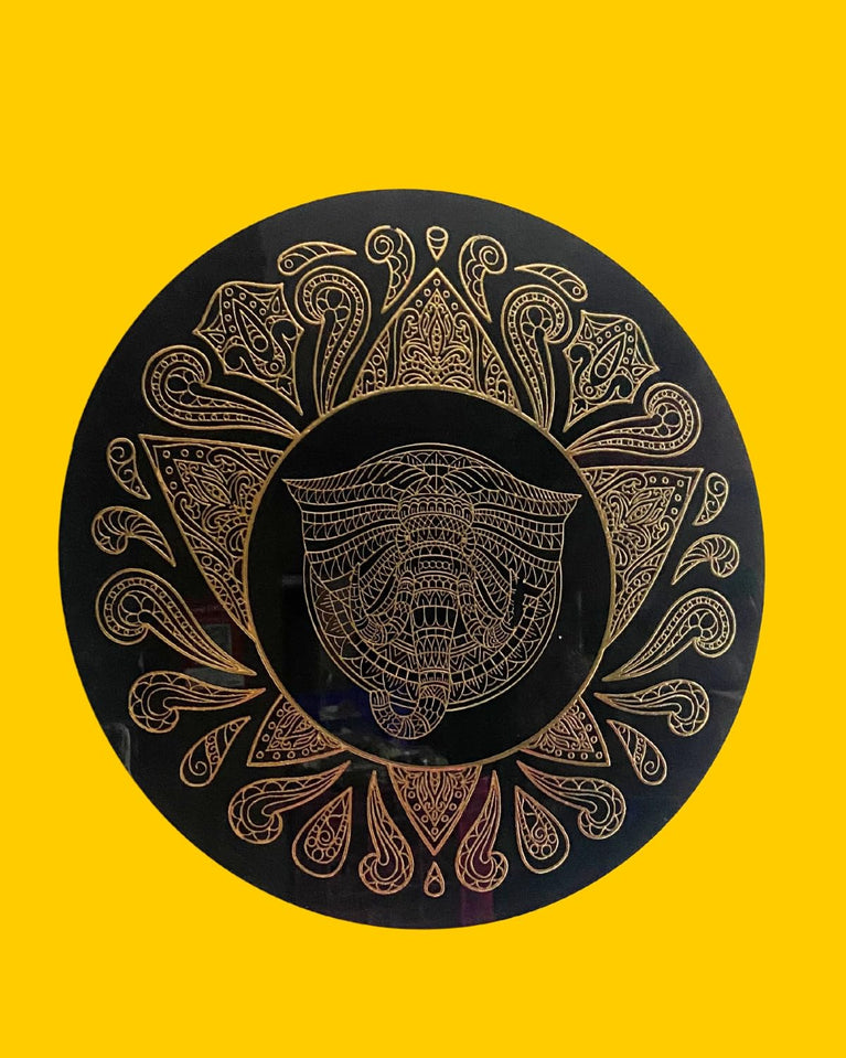 SNOOGG Art in a stylish black and gold 12-inch design. Ganesha for meditation spaces, yoga studios, or hippie-themed bedrooms. (Buddha-105)