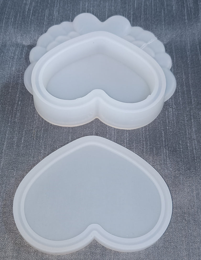 Silicone RESin Gift box mould. Heavy duty set of two mould. Body and cover. Stylish design Heart Shape